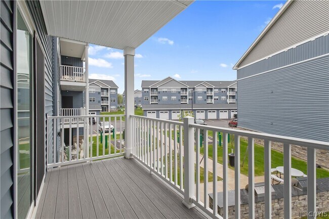 Building Photo - 15 Loso Dr
