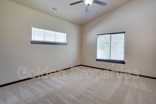 Building Photo - 2636 W Renoir Dr