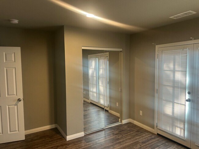 Building Photo - Charming 3 Bedroom 2 bathroom back house in the heart of San Diego's most desirable neighborhoods!