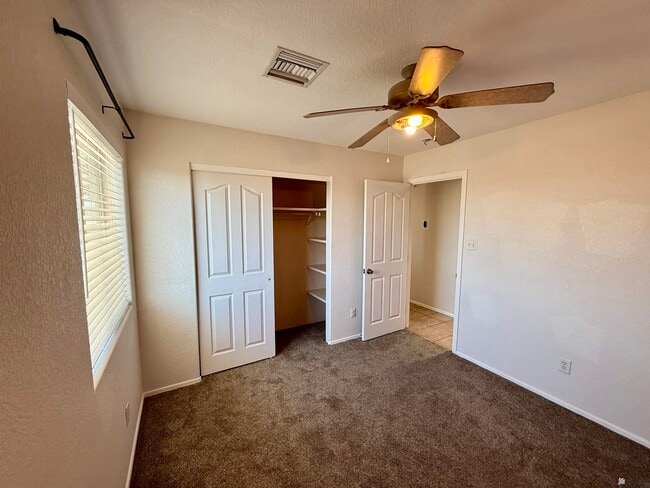 Building Photo - 11800 Eclipse Ct