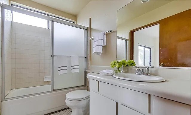 Building Photo - 1431 S Bedford St