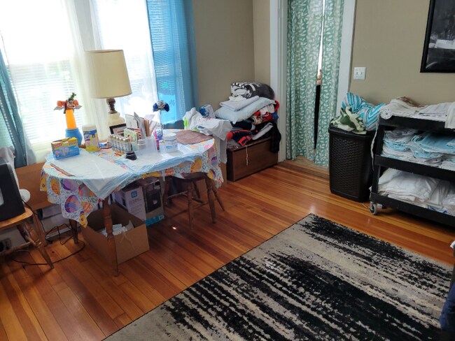 Building Photo - 46 Peirce St