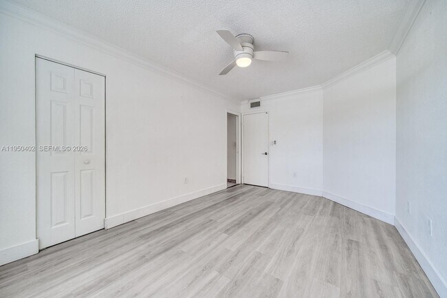 Building Photo - 10795 SW 108th Ave