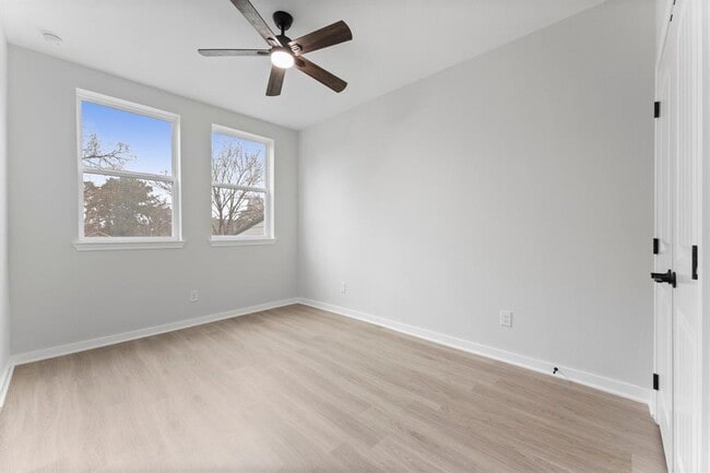 Building Photo - 14839 Spica Ct