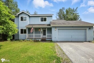 Building Photo - Spacious Palmer Home!