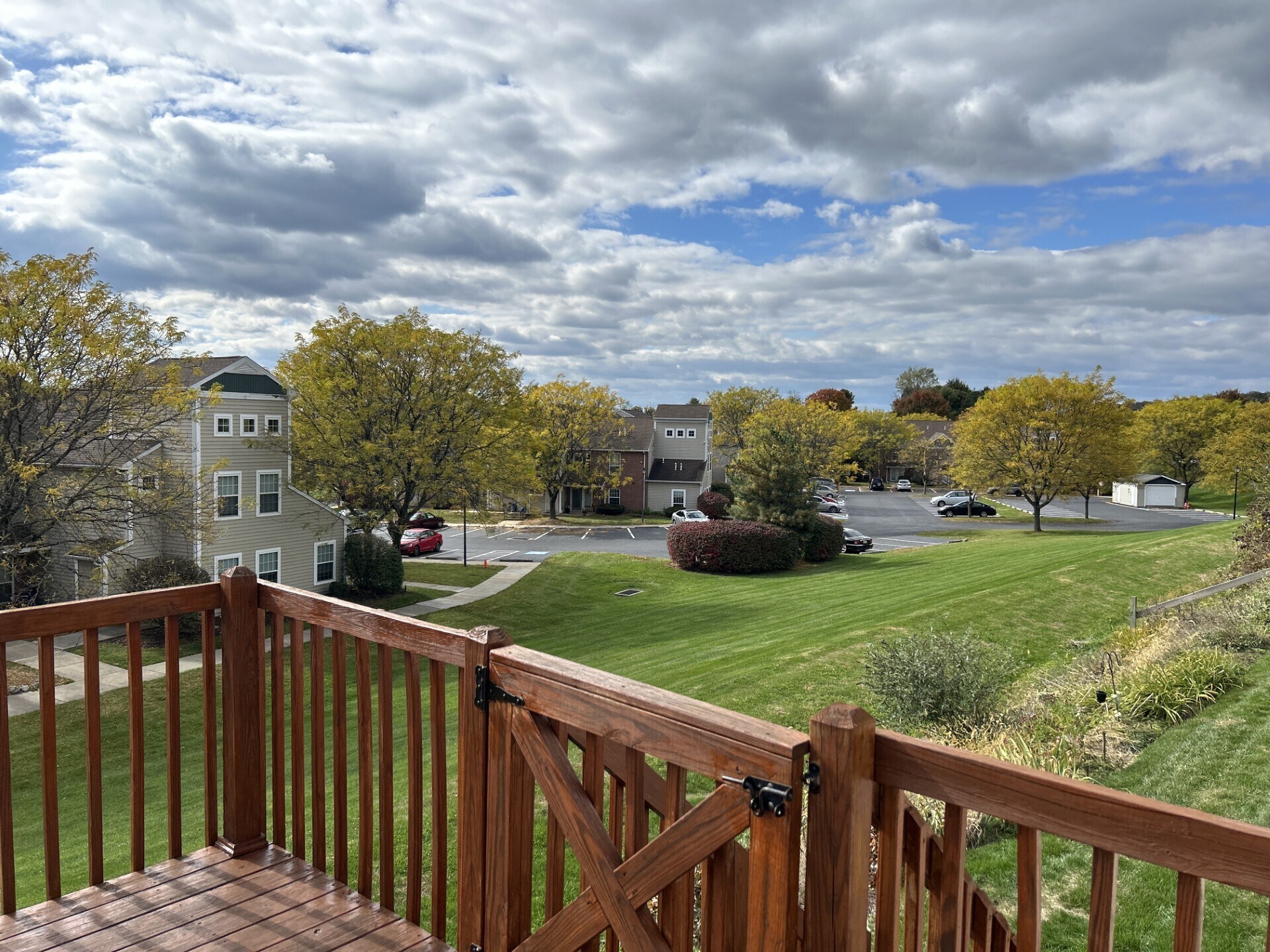 Building Photo - 45 Spring Hill Ln