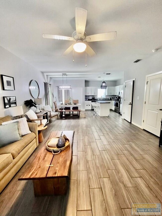 Building Photo - 219 Las Joyas Blvd