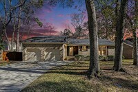 Building Photo - 108 Laurels Curve