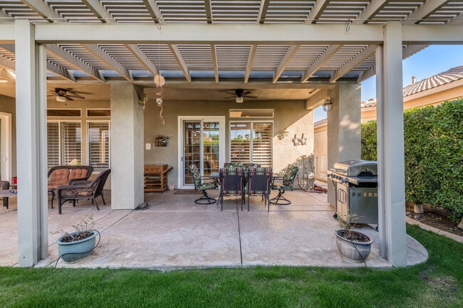 Building Photo - 80571 Hoylake Dr