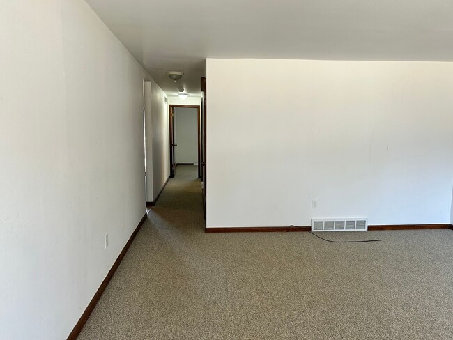 Building Photo - Two Bedroom Available For Rent In Longmont...