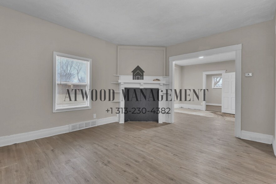 Building Photo - This beautifully updated 3-bedroom, 1-bath single-family home is ready for move-in!