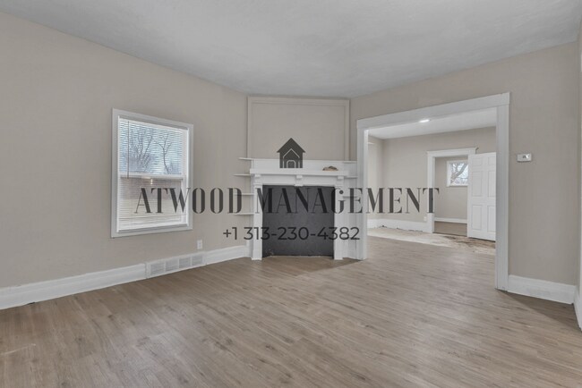 Building Photo - This beautifully updated 3-bedroom, 1-bath single-family home is ready for move-in!