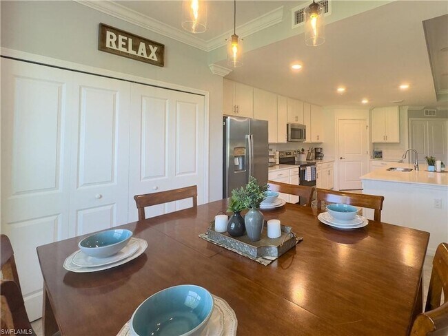 Building Photo - 6082 National Blvd