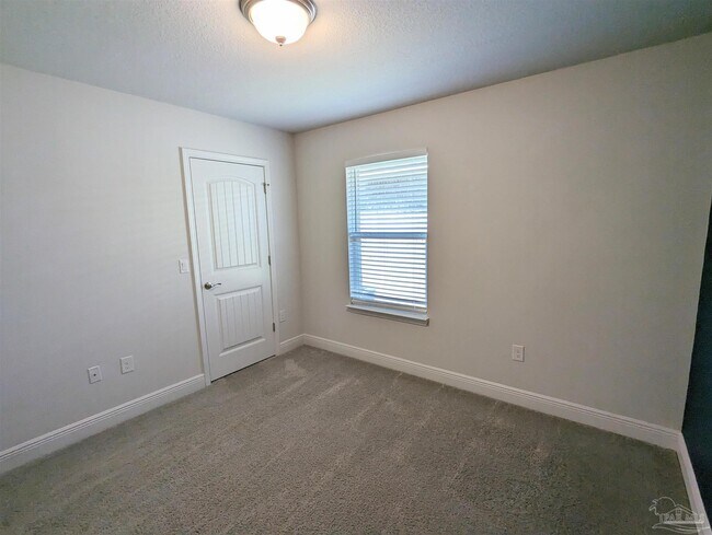 Building Photo - 4723 Frances St