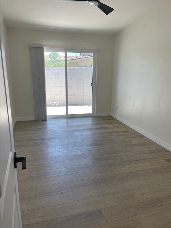 Building Photo - 3301 N 66th Pl