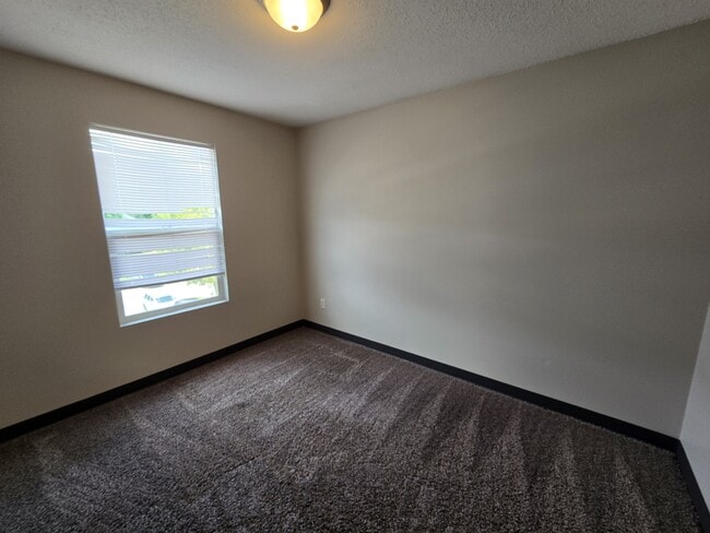 Building Photo - 60 Miller Ave SW