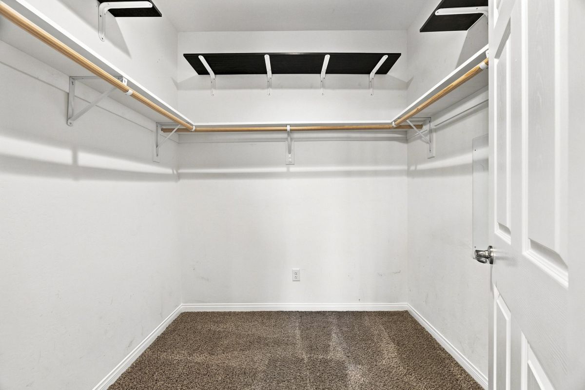 Building Photo - 805 Mulberry St