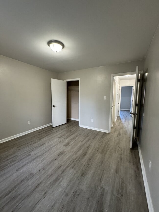 Building Photo - Beautiful 3 Bedroom, 2 Bath Home-3016 E. Windgate Ct.