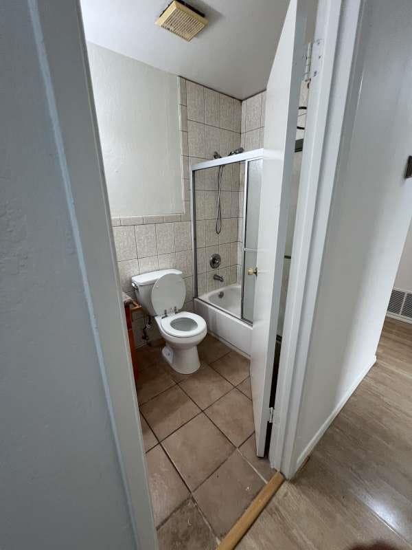 Building Photo - 425 Clauser Dr