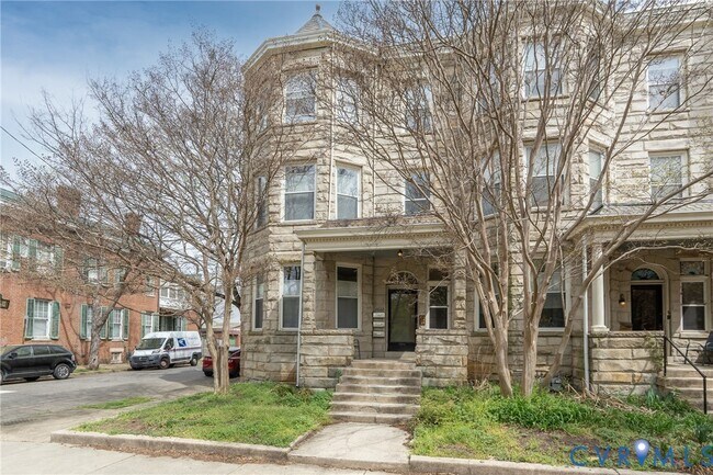 Building Photo - 1622 Grove Ave