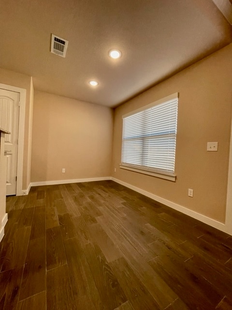 Building Photo - 442 Rineel Ave