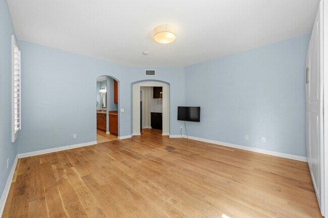 Building Photo - 1589 Turquoise Dr