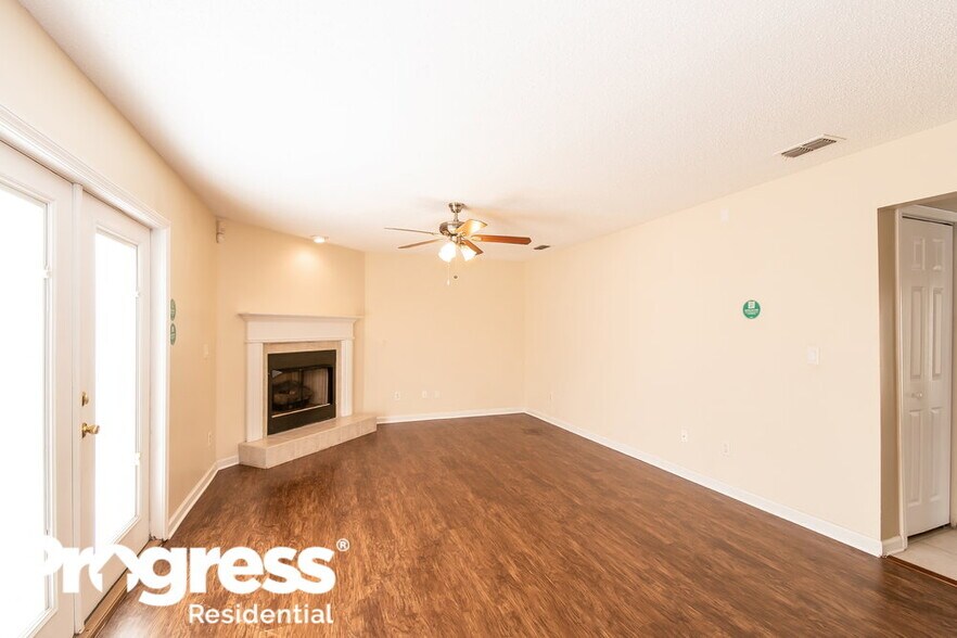 Building Photo - 3338 International Village Ct