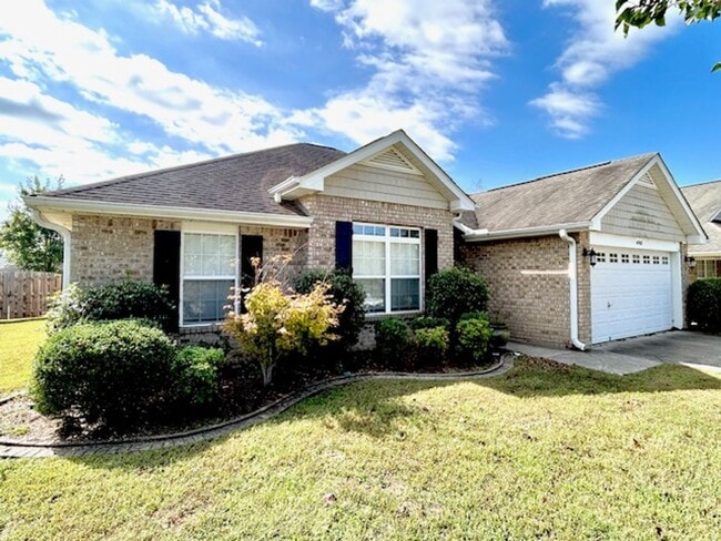 Building Photo - Coming soon! 10/10 Charming 3-bedroom bric...