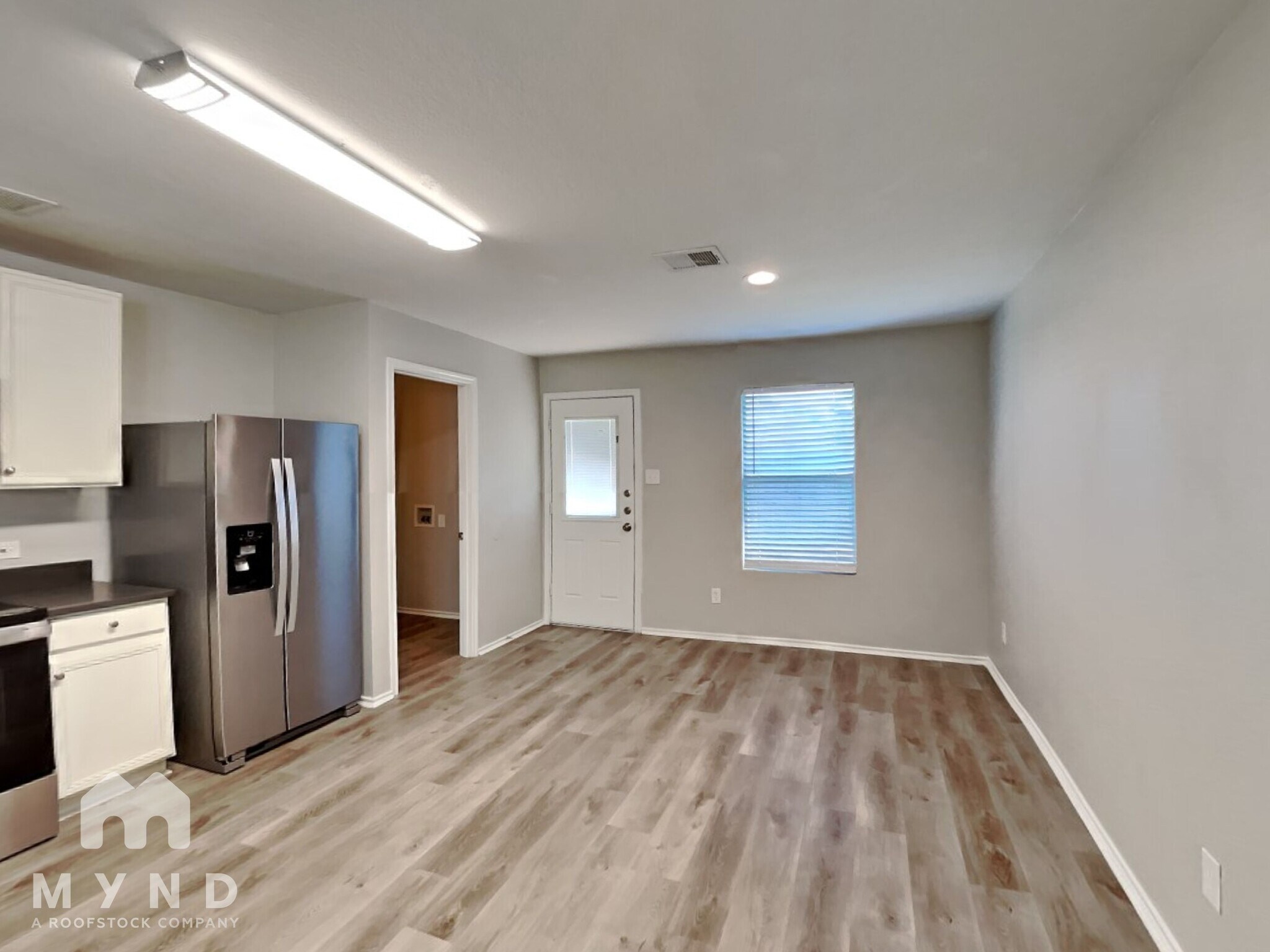 Building Photo - 1157 Boxwood Dr