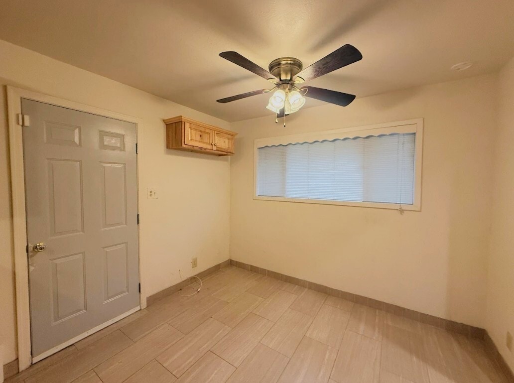 Building Photo - 3158 El Capitan Ave