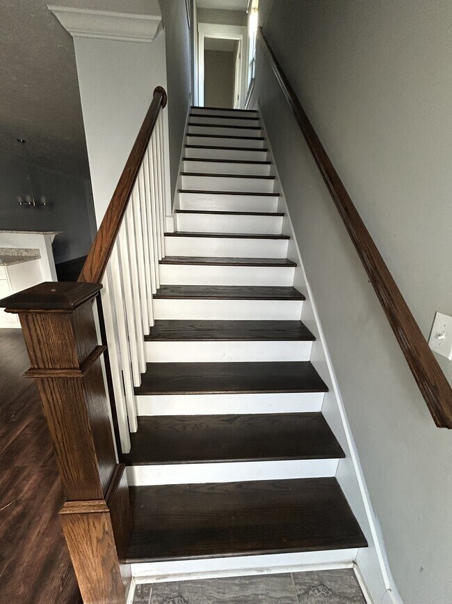 Building Photo - 222 Jasmine Row