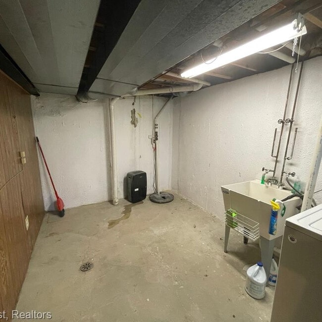 Building Photo - 1438 Rand Rd