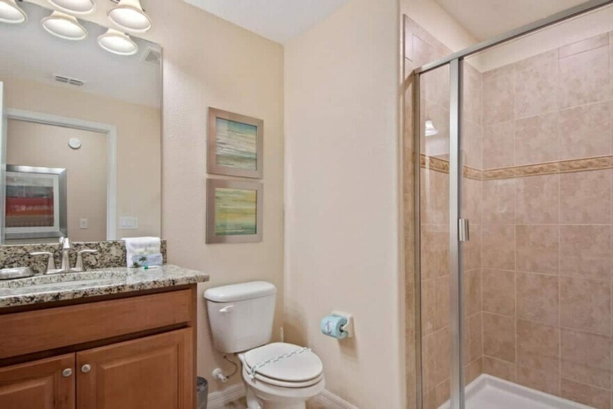 Building Photo - 2947 Banana Palm Dr