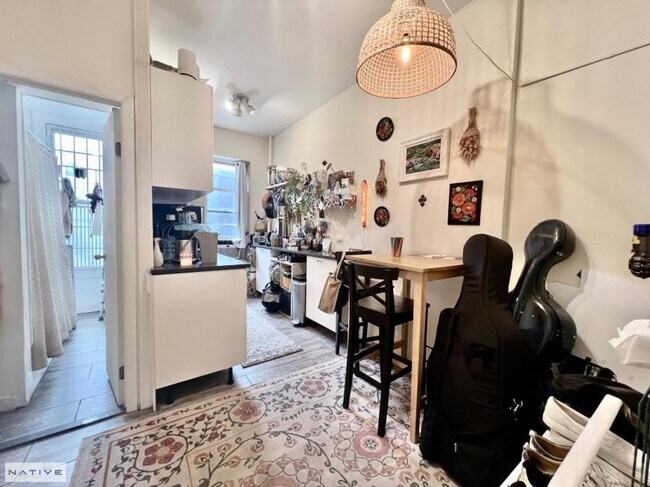 Building Photo - 1 bedroom in BROOKLYN NY 11222