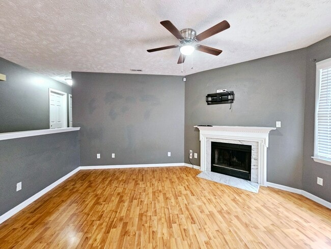 Building Photo - Town Of Springlake