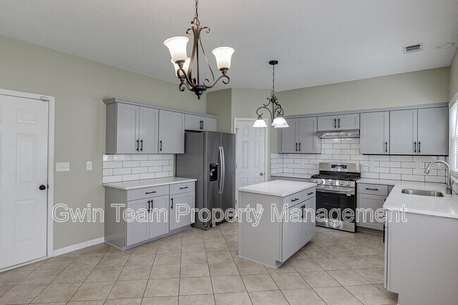 Building Photo - 305 Leatherman Ct