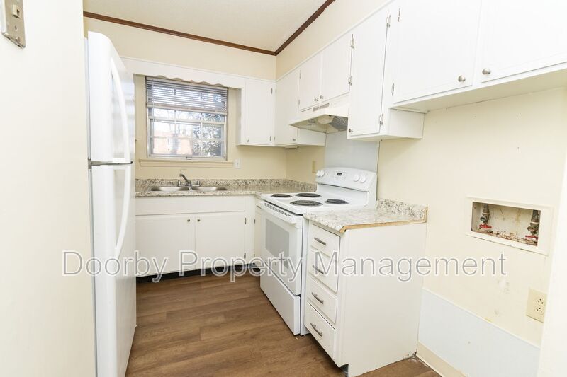 Building Photo - 5206 Sunbeam Ave