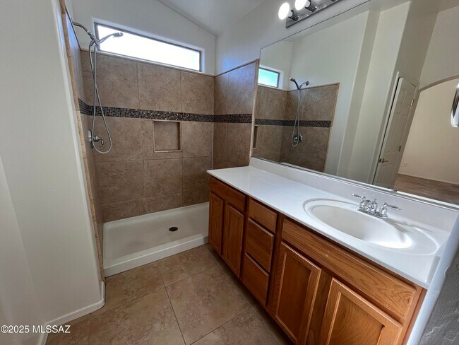 Building Photo - 13268 E Mesquite Flat Spring Dr