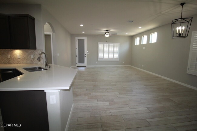 Building Photo - 509 Cedarwood Ave