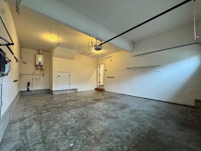 Building Photo - FOR RENT UNFURNISHED: Beautifully maintained 2015 Noyes-built home, 5 bed, 3 bath, 2 car garage w...