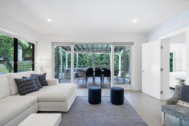 Building Photo - 114 5th Dilido Terrace