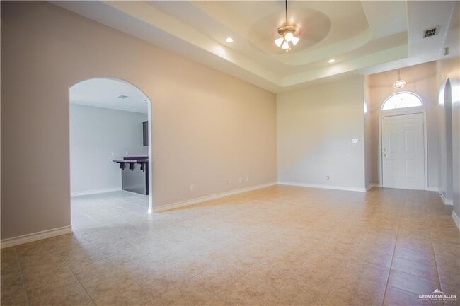 Building Photo - 13 Sandpiper Ave