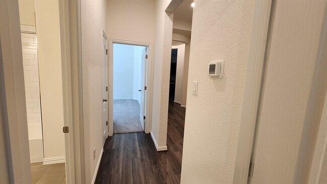 Building Photo - 294 Biscayne Bay Bend