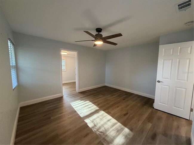 Building Photo - 1947 Chenango Ave