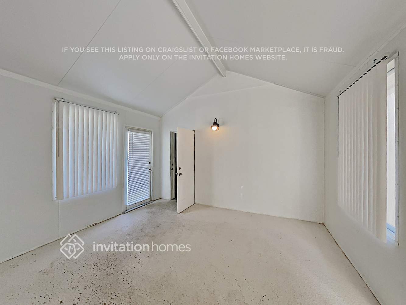 Building Photo - 7015 Buttonbush Loop