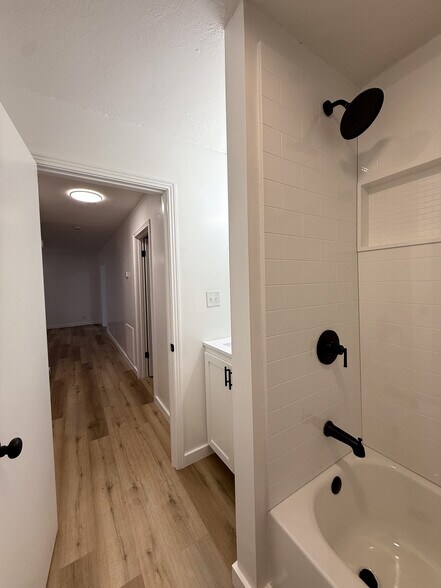 Building Photo - 214 Madison Ave