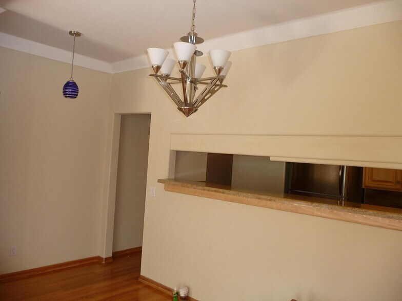 Building Photo - 538 N Spaulding Ave