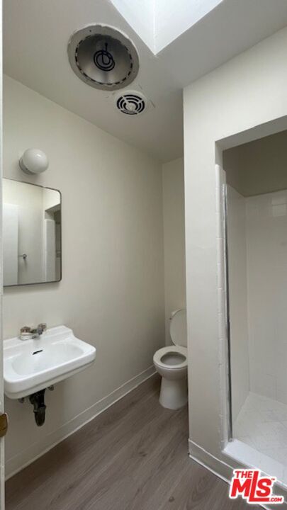 Building Photo - 832 S Gramercy Pl