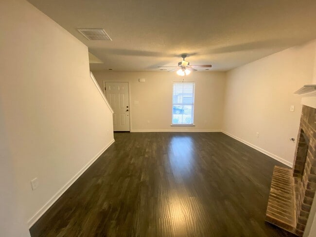 Building Photo - 4 bed, 3 bath built in 2021 in Somerville