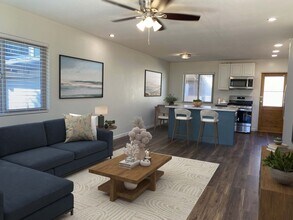 Building Photo - BEACH & BAY - BEAUTIFULLY RENOVATED HOME